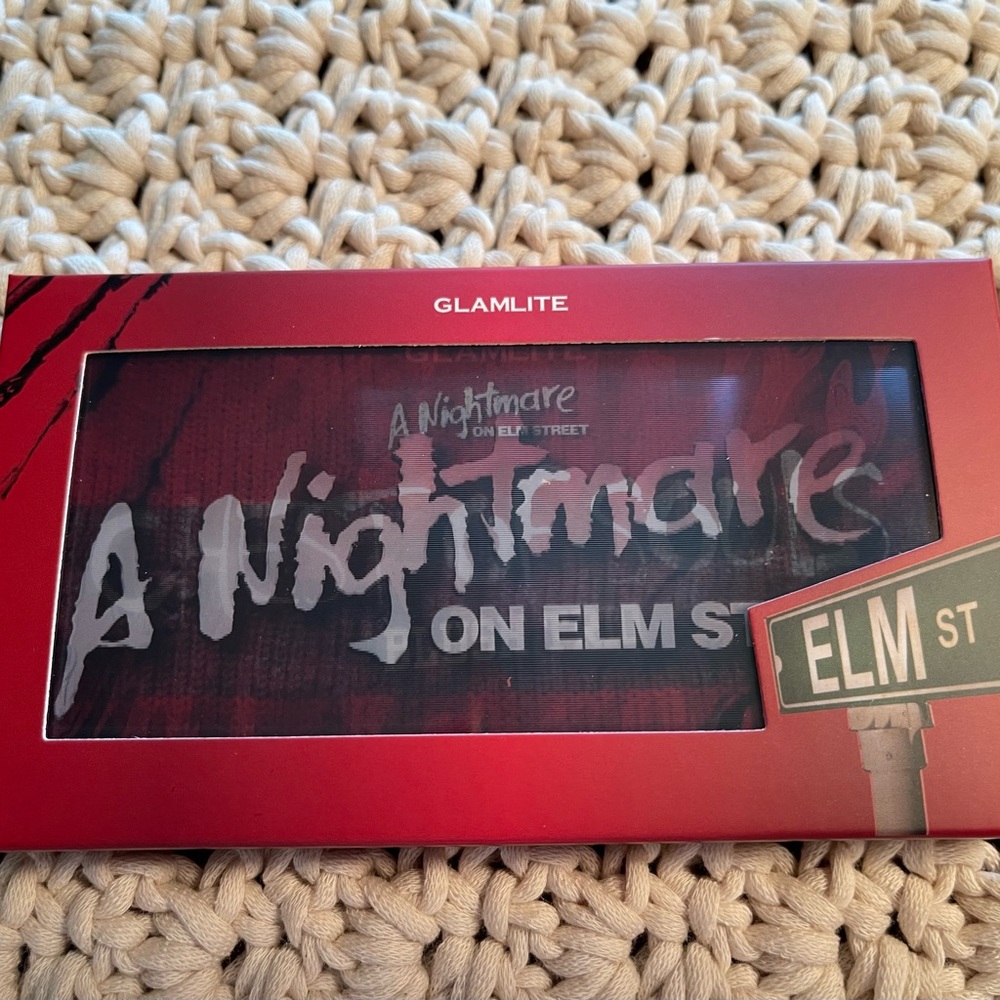 Glamlite A Nightmare on Elm Street Blush Palette